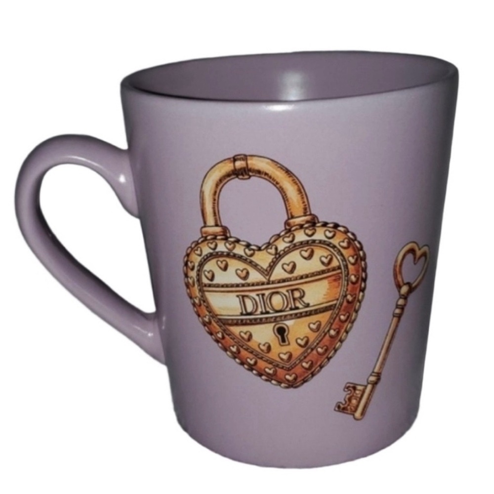 Fashion Lavender Mug with Gold Heart and Key Design licensed NWT